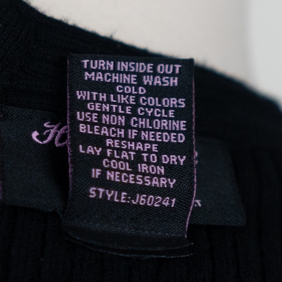 Hooked Up Black Stretch Crop Top - Picture 7 of 7